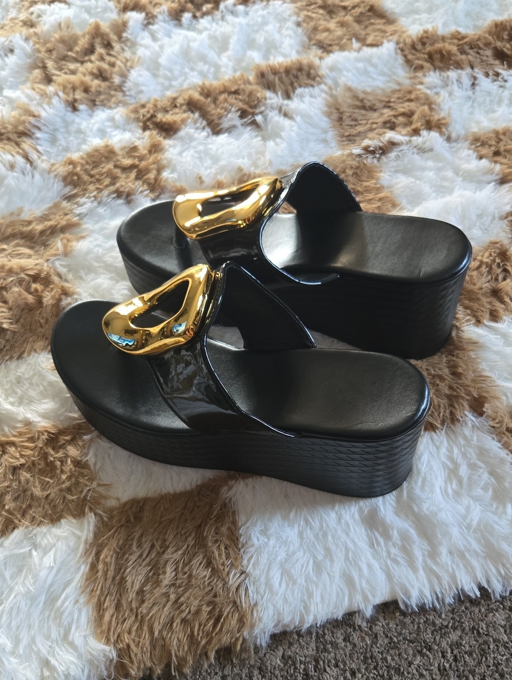 Black Platform Slide Sandals with Gold Accent⭐️✨️ NEW